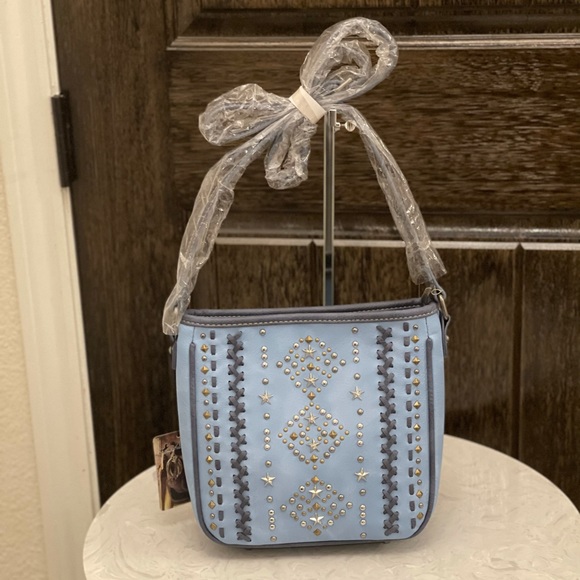 Montana West Handbags - Montana West Aztec Crossbody NWT Blue
